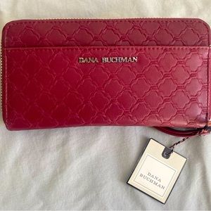 New with tags wristlet!